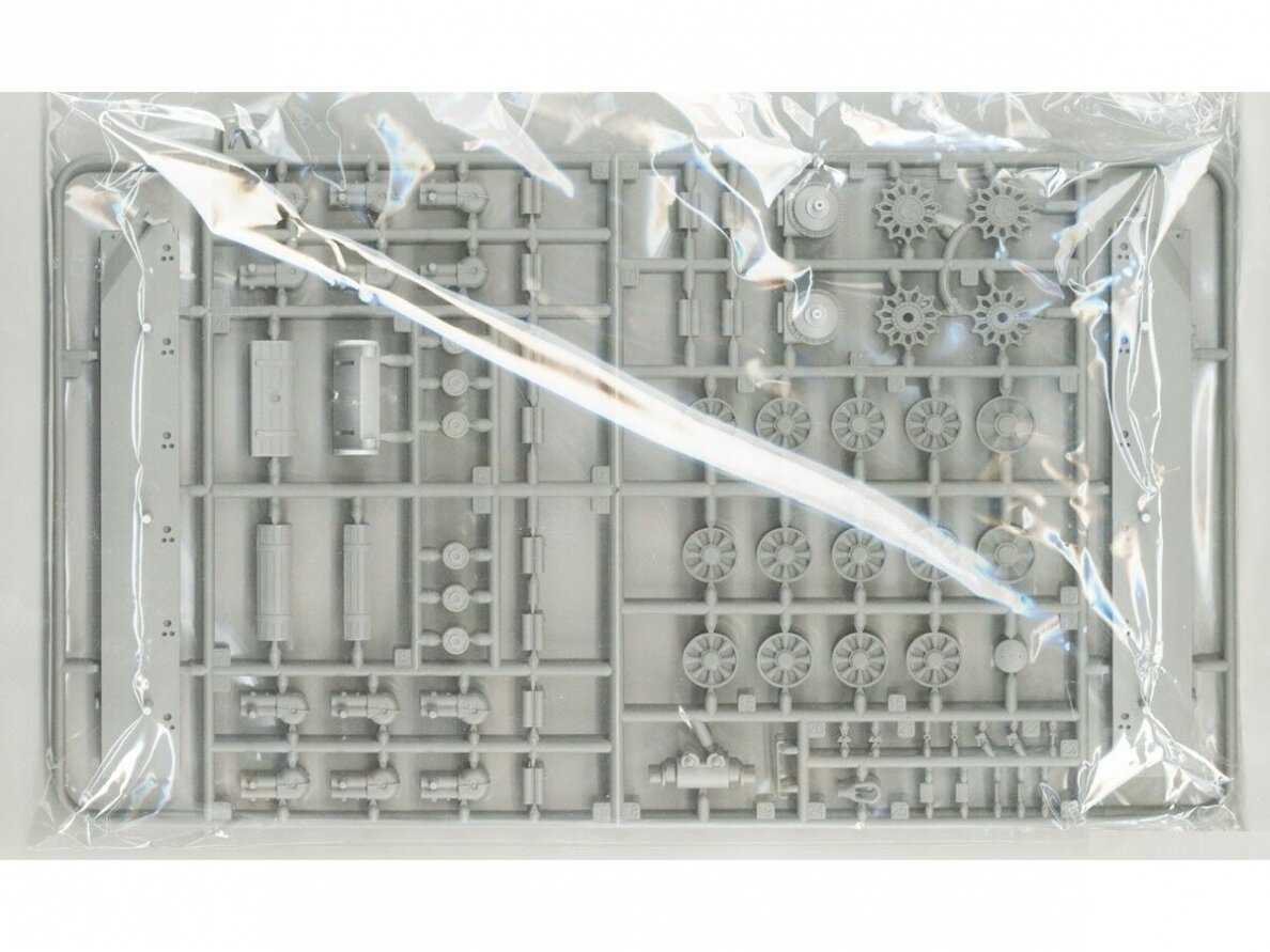 Takom - Soviet Heavy Tank Object 279 w/NBC Command Figure, 1/35, 2188 5 Takom - Soviet Heavy Tank Object 279 w/NBC Command Figure, 1/35, 2188 5