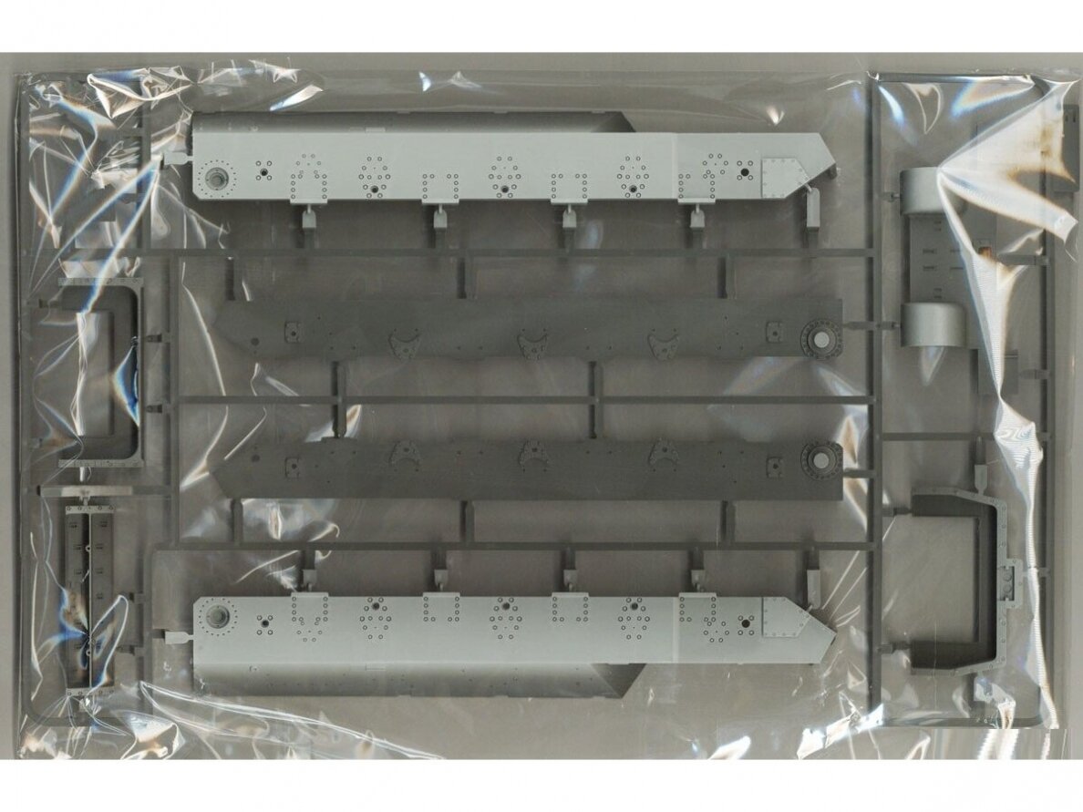 Takom - T28 Super Heavy Tank (Gun Motor Carriage T95), 1/35, 2209 10 Takom - T28 Super Heavy Tank (Gun Motor Carriage T95), 1/35, 2209 10