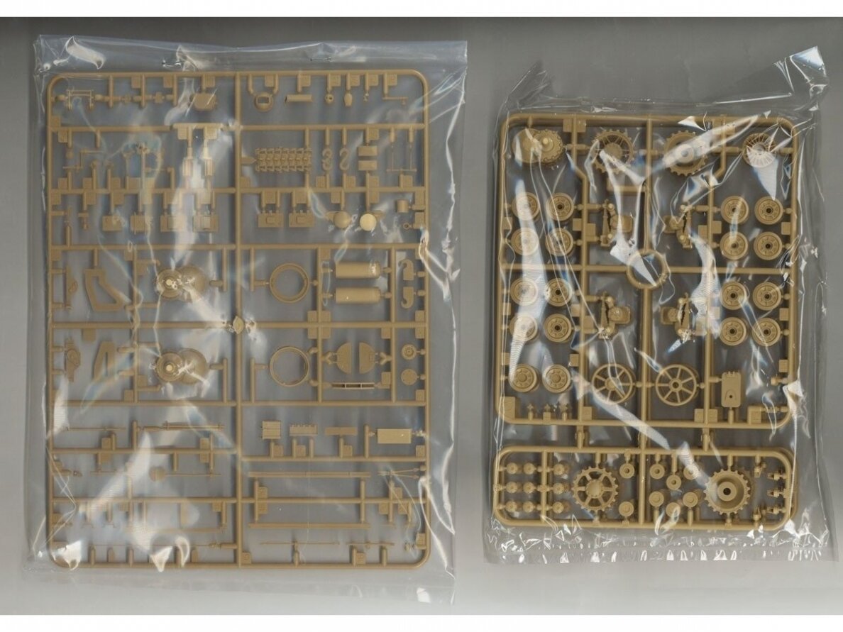 Tamiya - Panzerkampfwagen IV Ausf. G Sd.Kfz. 161/1 early production, 1/35, 35378 10
