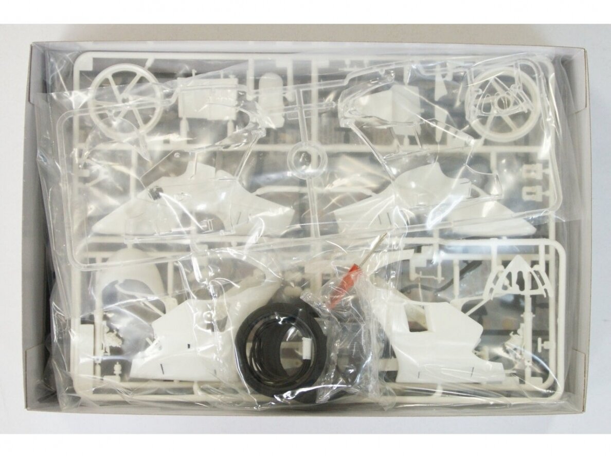 Tamiya - Honda NSR500 Factory Color, 1/12, 14099 2 Tamiya - Honda NSR500 Factory Color, 1/12, 14099 2