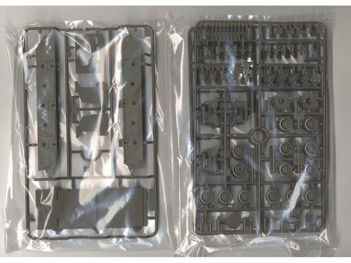 Tamiya - M4A3E8 Sherman "Easy Eight", 1/35, 35346 2 Tamiya - M4A3E8 Sherman "Easy Eight", 1/35, 35346 2