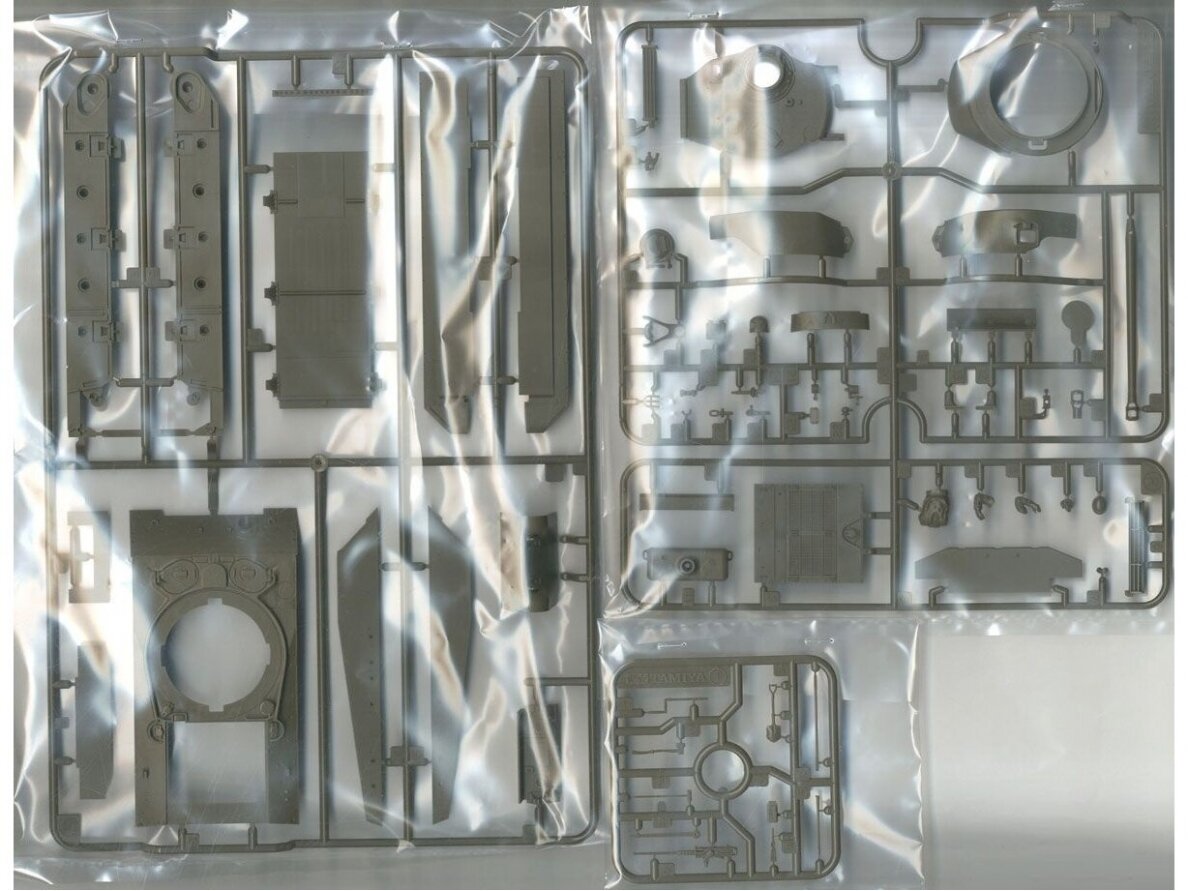 Tamiya - U.S. Medium Tank M4A3E8 Sherman "Easy Eight", 1/48, 32595 2 Tamiya - U.S. Medium Tank M4A3E8 Sherman "Easy Eight", 1/48, 32595 2