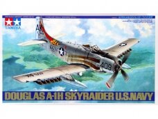 Tamiya - Douglas A-1H Skyraider U.S. Navy, 1/48, 61058