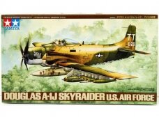 Tamiya - Douglas A-1J Skyraider U.S. Air Force, 1/48, 61073