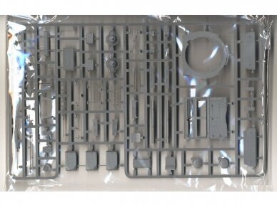 Takom - T-54 B Russian Medium Tank Late Type, 1/35, 2055 6 Takom - T-54 B Russian Medium Tank Late Type, 1/35, 2055 6