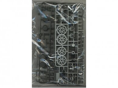 Takom - Henschel Hs129 B-3 w/interior, 1/48, 48002 8 Takom - Henschel Hs129 B-3 w/interior, 1/48, 48002 8