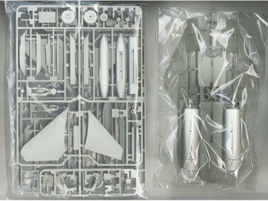 Tamiya - Grumman F-14A Tomcat (Late Model) Carrier Launch Set, 1/48, 61122 13