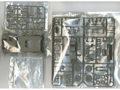 Tamiya - JGSDF Light Armored Vehicle, 1/35, 35368 4 Tamiya - JGSDF Light Armored Vehicle, 1/35, 35368 4