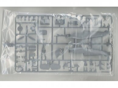 Tamiya - Messerschmitt Bf109 G-6 & Kübelwagen Type 82 Set, 1/48, 25204 5 Tamiya - Messerschmitt Bf109 G-6 & Kübelwagen Type 82 Set, 1/48, 25204 5