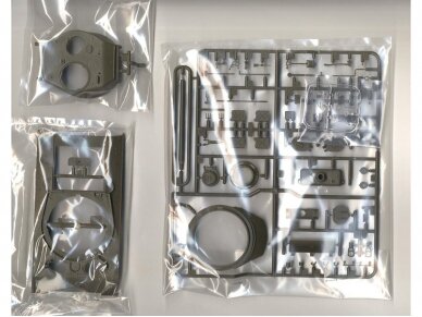 Tamiya - M4A3E8 Sherman "Easy Eight", 1/35, 35346 1 Tamiya - M4A3E8 Sherman "Easy Eight", 1/35, 35346 1