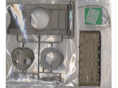 Tamiya - Russian Army Tank T-72M1, 1/35, 35160 3 Tamiya - Russian Army Tank T-72M1, 1/35, 35160 3