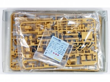 Tamiya - U.S. M151A2 w/ TOW Missile Launcher (M220 Tracking System), 1/35, 35125 1 Tamiya - U.S. M151A2 w/ TOW Missile Launcher (M220 Tracking System), 1/35, 35125 1
