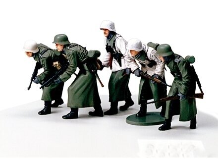 Tamiya - German Assault Troops w/Winter Gear, 1/35, 35256 3 Tamiya - German Assault Troops w/Winter Gear, 1/35, 35256 3