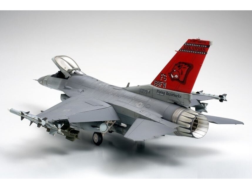 Tamiya - Lockheed Martin F-16C (Block 25/32) Fighting Falcon ANG, 1/48, 61101 8 Tamiya - Lockheed Martin F-16C (Block 25/32) Fighting Falcon ANG, 1/48, 61101 8