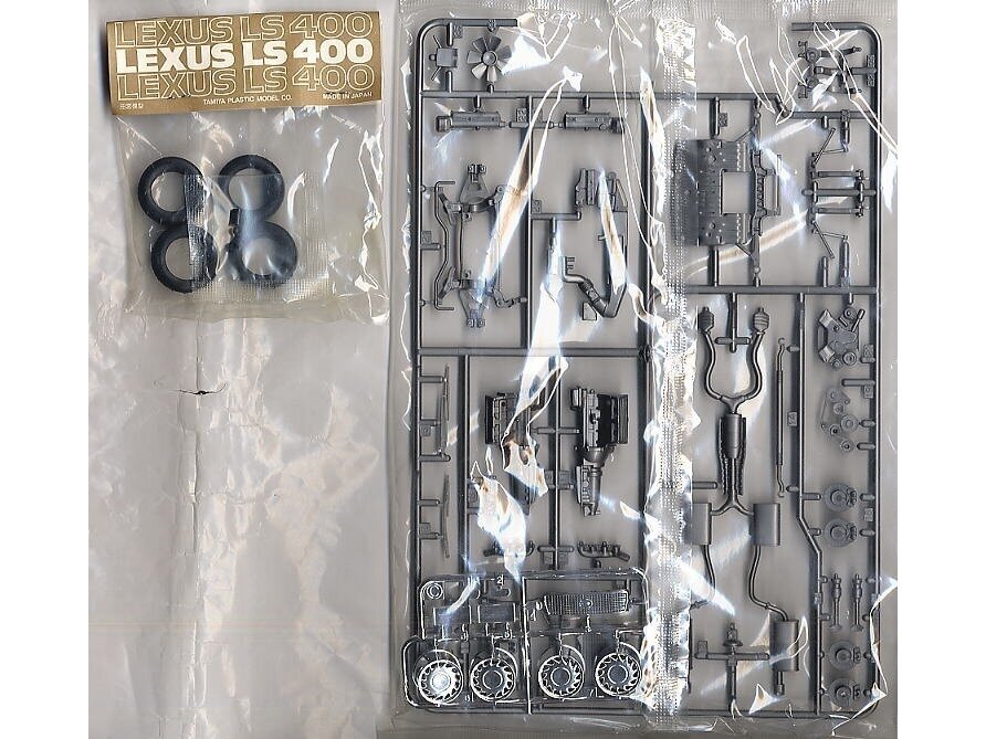 Tamiya - Lexus LS400 (UCF11L), 1/24, 24114 2 Tamiya - Lexus LS400 (UCF11L), 1/24, 24114 2