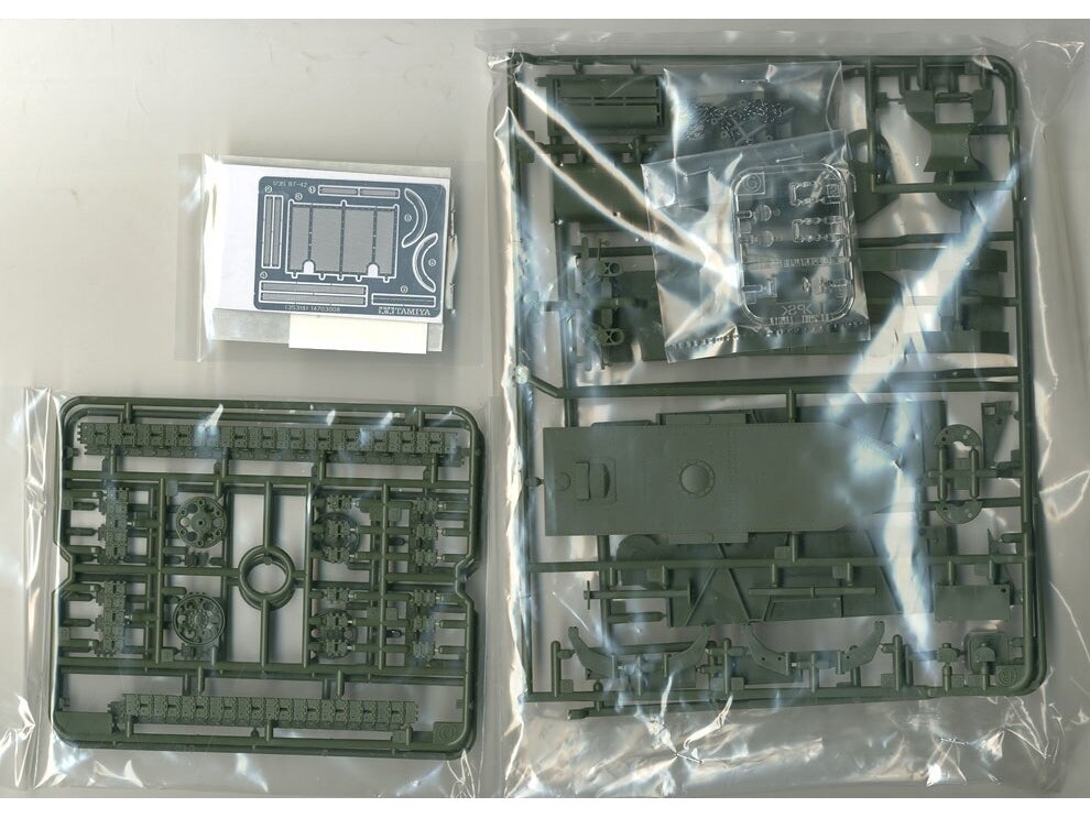 Tamiya - Russian Tank BT-7 Model 1937, 1/35, 35327 2 Tamiya - Russian Tank BT-7 Model 1937, 1/35, 35327 2