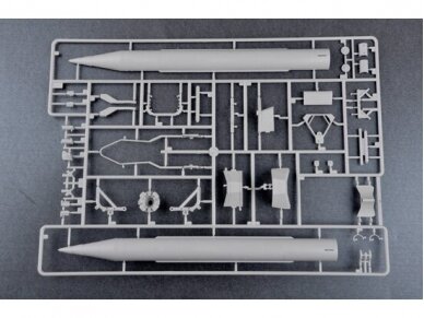Trumpeter - Soviet (9P117M1) Launcher with R17 Rocket of 9K72 Missile Complex "Elbrus" (Scud B), 1/35, 01019 1 Trumpeter - Soviet (9P117M1) Launcher with R17 Rocket of 9K72 Missile Complex "Elbrus" (Scud B), 1/35, 01019 1