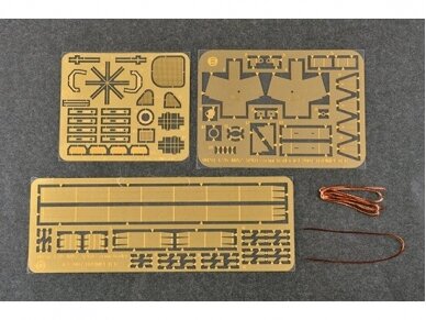 Trumpeter - MAZ7410 Tractor W/CHMZAP-5247G, 1/35, 01056 11