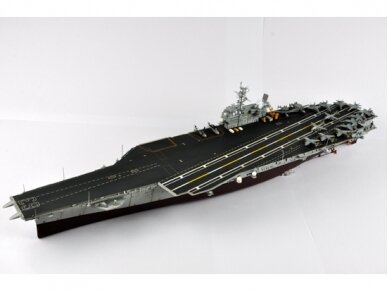 Trumpeter - USS Kitty Hawk CV-63, 1/350, 05619 2 Trumpeter - USS Kitty Hawk CV-63, 1/350, 05619 2